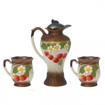 Set da Latte "Cigliegia" 3 elementi: Brocca 1,75 L, Tazze 0,6 L Set da Latte "Cigliegia" 3 elementi: Brocca 1,75 L, Tazze 0,6 L